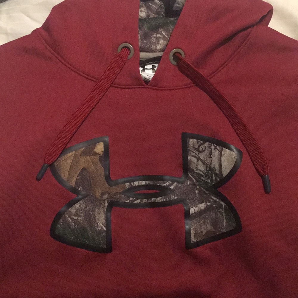 Under armour Men’s hoodie